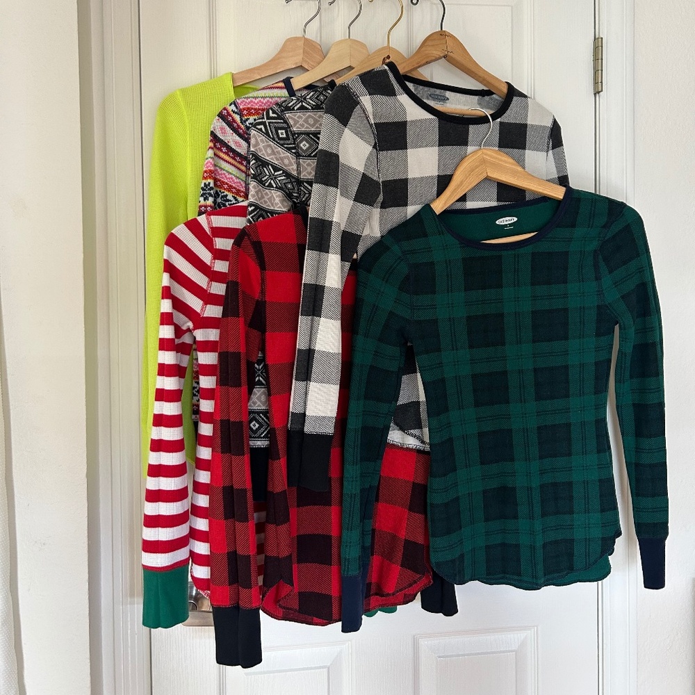 7 Old Navy Thermal shirts size small